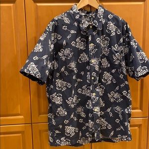 Men’s XL Structure button front shirt